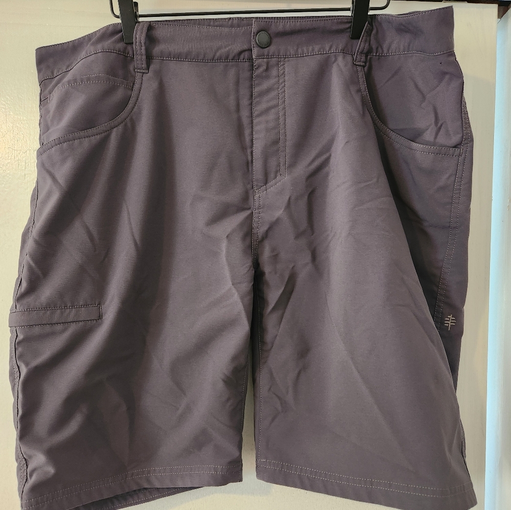 Royal Robbins Active Fit Gray Cargo Shorts